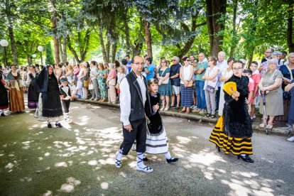El acto se celebra antes de la tradicional bajada a las Bailas que finaliza los Sanjuanes