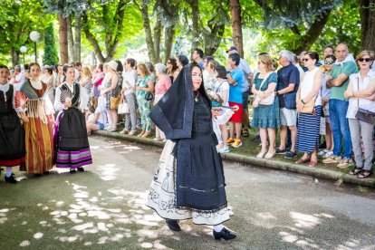 El acto se celebra antes de la tradicional bajada a las Bailas que finaliza los Sanjuanes