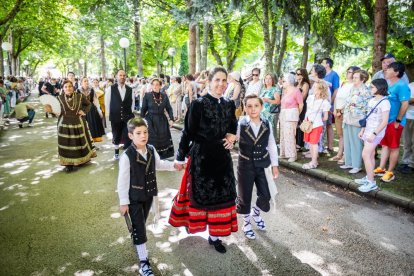 El acto se celebra antes de la tradicional bajada a las Bailas que finaliza los Sanjuanes