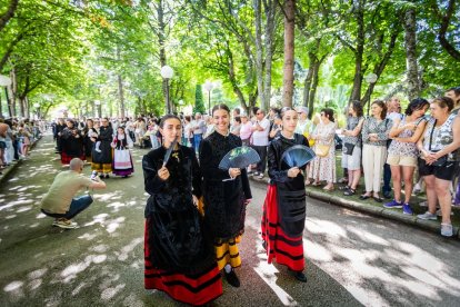 El acto se celebra antes de la tradicional bajada a las Bailas que finaliza los Sanjuanes