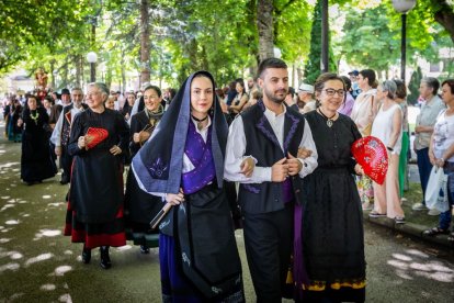 El acto se celebra antes de la tradicional bajada a las Bailas que finaliza los Sanjuanes