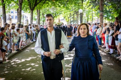 El acto se celebra antes de la tradicional bajada a las Bailas que finaliza los Sanjuanes
