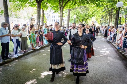El acto se celebra antes de la tradicional bajada a las Bailas que finaliza los Sanjuanes