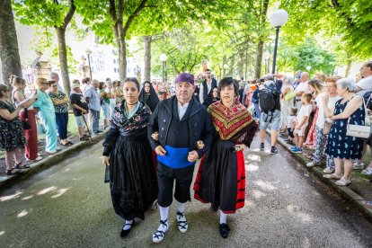 El acto se celebra antes de la tradicional bajada a las Bailas que finaliza los Sanjuanes