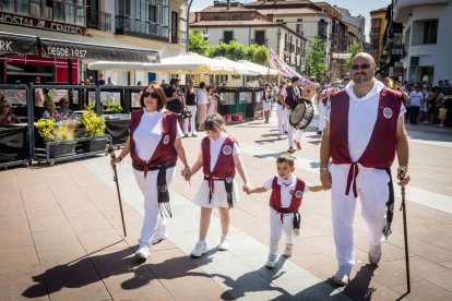 El acto se celebra antes de la tradicional bajada a las Bailas que finaliza los Sanjuanes