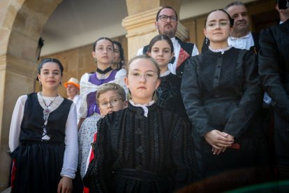 El acto se celebra antes de la tradicional bajada a las Bailas que finaliza los Sanjuanes