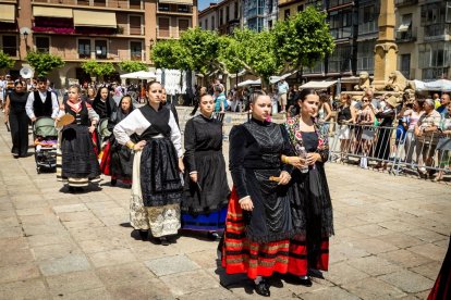 El acto se celebra antes de la tradicional bajada a las Bailas que finaliza los Sanjuanes