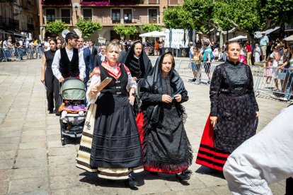 El acto se celebra antes de la tradicional bajada a las Bailas que finaliza los Sanjuanes