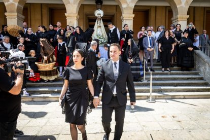 El acto se celebra antes de la tradicional bajada a las Bailas que finaliza los Sanjuanes