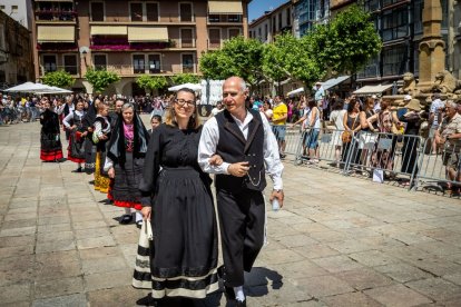 El acto se celebra antes de la tradicional bajada a las Bailas que finaliza los Sanjuanes