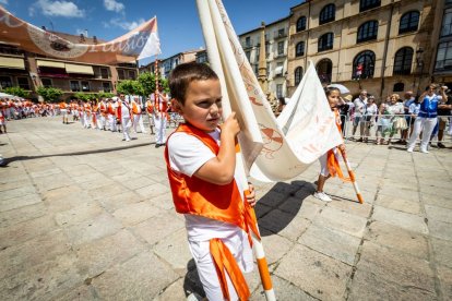 El acto se celebra antes de la tradicional bajada a las Bailas que finaliza los Sanjuanes