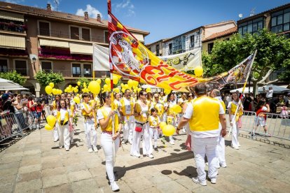 El acto se celebra antes de la tradicional bajada a las Bailas que finaliza los Sanjuanes