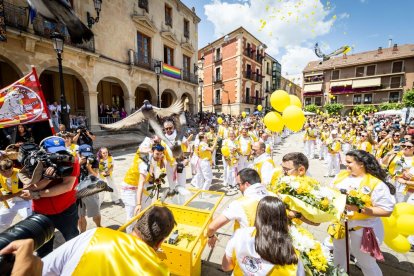 El acto se celebra antes de la tradicional bajada a las Bailas que finaliza los Sanjuanes