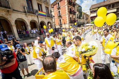 El acto se celebra antes de la tradicional bajada a las Bailas que finaliza los Sanjuanes