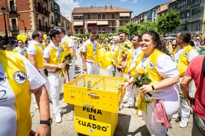 El acto se celebra antes de la tradicional bajada a las Bailas que finaliza los Sanjuanes