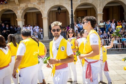 El acto se celebra antes de la tradicional bajada a las Bailas que finaliza los Sanjuanes
