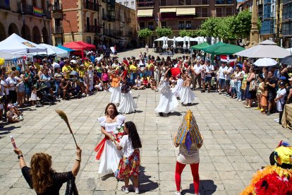 Las Jornadas Interculturales acercaron tradiciones, gastronomía y cultura de emigrantes de otros puntos del mundo al centro de Soria.