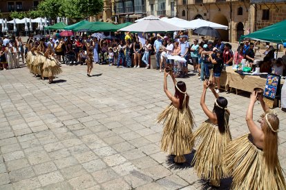 Las Jornadas Interculturales acercaron tradiciones, gastronomía y cultura de emigrantes de otros puntos del mundo al centro de Soria.