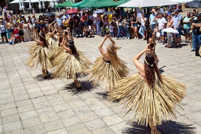 Las Jornadas Interculturales acercaron tradiciones, gastronomía y cultura de emigrantes de otros puntos del mundo al centro de Soria.