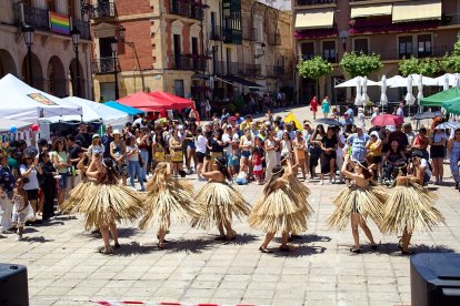 Las Jornadas Interculturales acercaron tradiciones, gastronomía y cultura de emigrantes de otros puntos del mundo al centro de Soria.