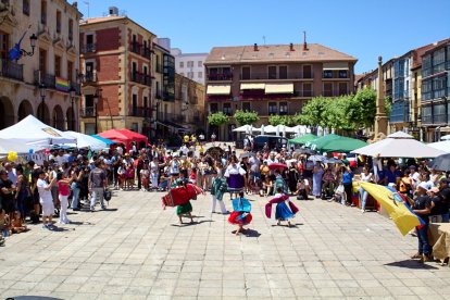 Las Jornadas Interculturales acercaron tradiciones, gastronomía y cultura de emigrantes de otros puntos del mundo al centro de Soria.
