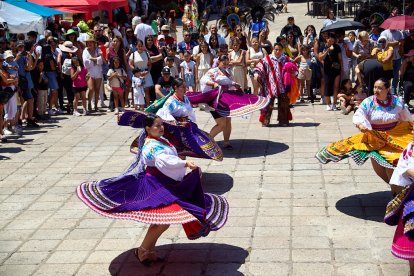 Las Jornadas Interculturales acercaron tradiciones, gastronomía y cultura de emigrantes de otros puntos del mundo al centro de Soria.