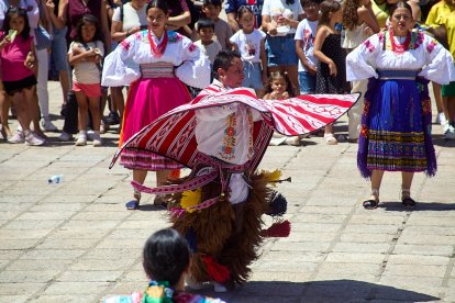 Las Jornadas Interculturales acercaron tradiciones, gastronomía y cultura de emigrantes de otros puntos del mundo al centro de Soria.