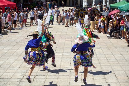 Las Jornadas Interculturales acercaron tradiciones, gastronomía y cultura de emigrantes de otros puntos del mundo al centro de Soria.