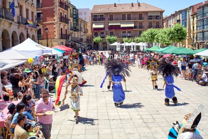 Las Jornadas Interculturales acercaron tradiciones, gastronomía y cultura de emigrantes de otros puntos del mundo al centro de Soria.