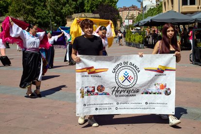 Las Jornadas Interculturales acercaron tradiciones, gastronomía y cultura de emigrantes de otros puntos del mundo al centro de Soria.
