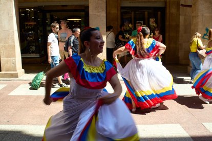 Las Jornadas Interculturales acercaron tradiciones, gastronomía y cultura de emigrantes de otros puntos del mundo al centro de Soria.