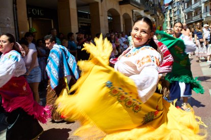 Las Jornadas Interculturales acercaron tradiciones, gastronomía y cultura de emigrantes de otros puntos del mundo al centro de Soria.