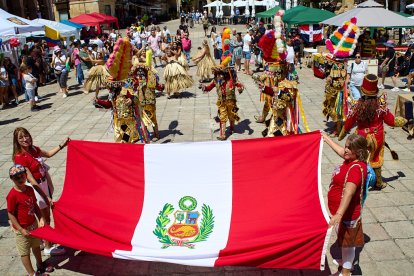 Las Jornadas Interculturales acercaron tradiciones, gastronomía y cultura de emigrantes de otros puntos del mundo al centro de Soria.