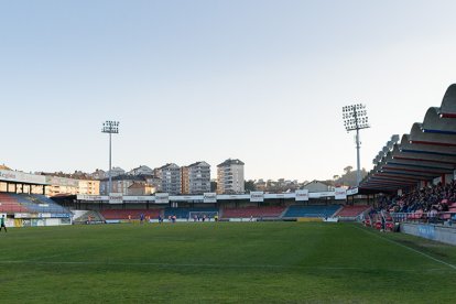 En O Couto juegan el UD Ourense, recién ascendido a Segunda Federación, y el Ourense C.F. de Primera RFEF.
