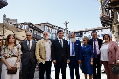 El presidente de la Junta de Castilla y León, Alfonso Fernández Mañueco, clausura el acto de Embutidos Fermín.