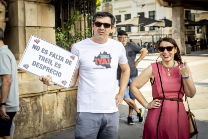 Continuas consignas contra la sucesiva desaparición de los recorridos del tren soriano