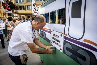 Continuas consignas contra la sucesiva desaparición de los recorridos del tren soriano