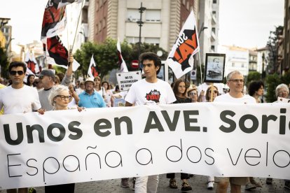 Continuas consignas contra la sucesiva desaparición de los recorridos del tren soriano