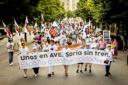 Continuas consignas contra la sucesiva desaparición de los recorridos del tren soriano