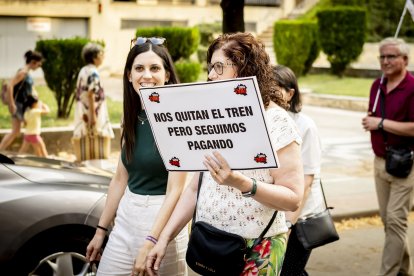 Continuas consignas contra la sucesiva desaparición de los recorridos del tren soriano