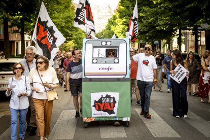 Continuas consignas contra la sucesiva desaparición de los recorridos del tren soriano