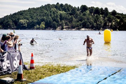 Una mañana perfecta para nadar en el pantano