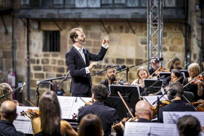El concierto se engloba dentro del programa 'Plazas Sinfónicas 2025'