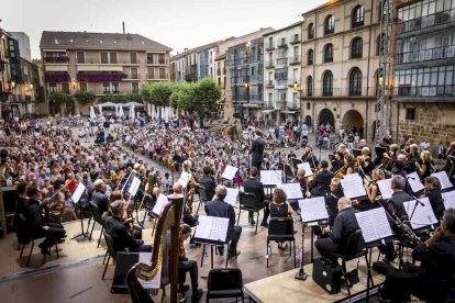 El concierto se engloba dentro del programa 'Plazas Sinfónicas 2025'