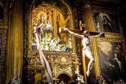 El recorrido pone fin a la novena en honor a la Virgen del Carmen