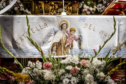 El recorrido pone fin a la novena en honor a la Virgen del Carmen