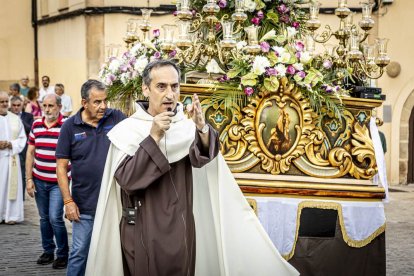 El recorrido pone fin a la novena en honor a la Virgen del Carmen
