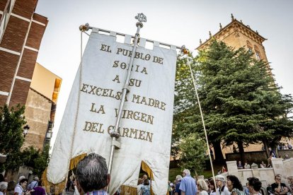 El recorrido pone fin a la novena en honor a la Virgen del Carmen