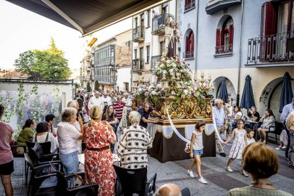 El recorrido pone fin a la novena en honor a la Virgen del Carmen