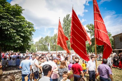 La Blanca reúne a cientos de peregrinos en la romería de Cabrejas del Pinar.